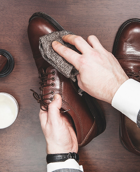men shoe.png